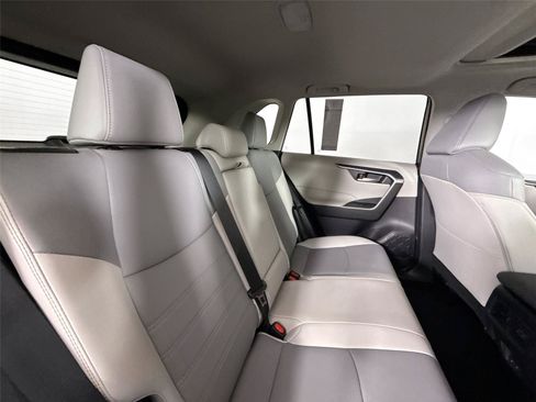 Certified 2025 Toyota RAV4 XLE Premium FWD image 41