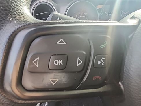 Used 2018 Jeep Wrangler Unlimited Sport image 11