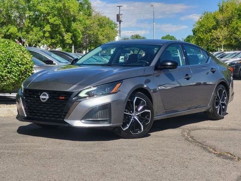 Certified 2024 Nissan Altima 2.5 SR image 2