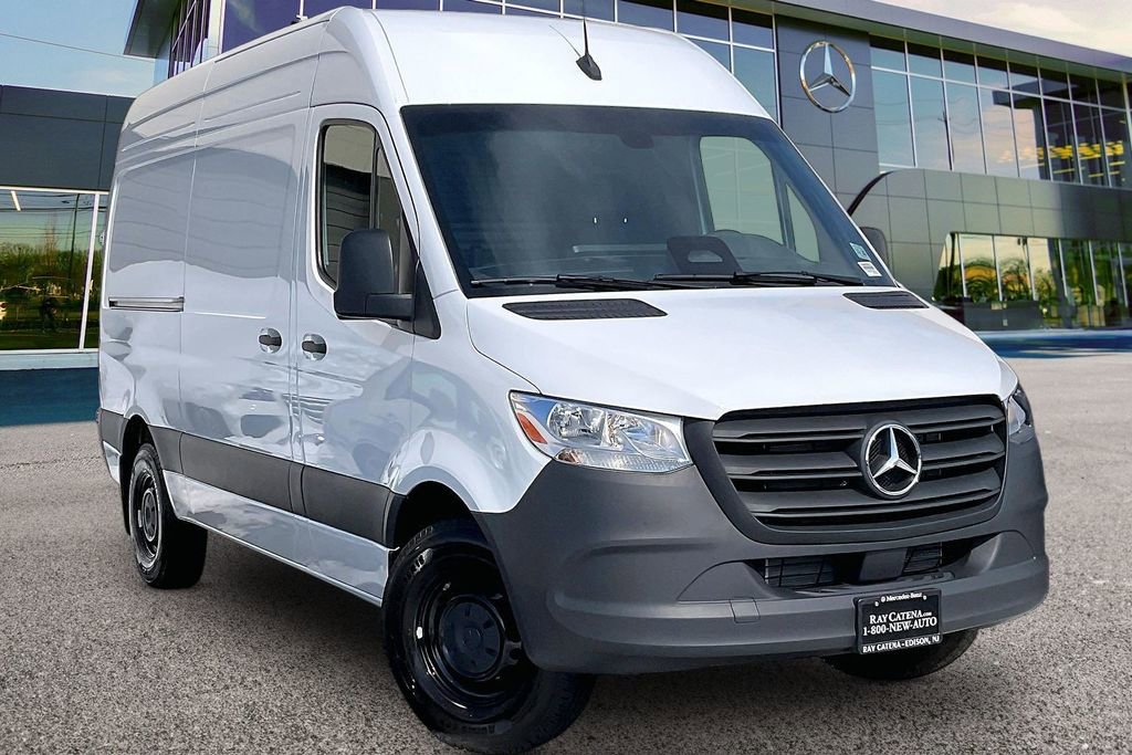 Used 2026 Mercedes-Benz Sprinter 2500 image 1