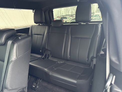 Used 2020 Ford Expedition Max XLT image 12