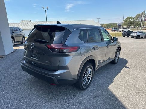 Used 2024 Nissan Rogue S AWD/4WD image 7