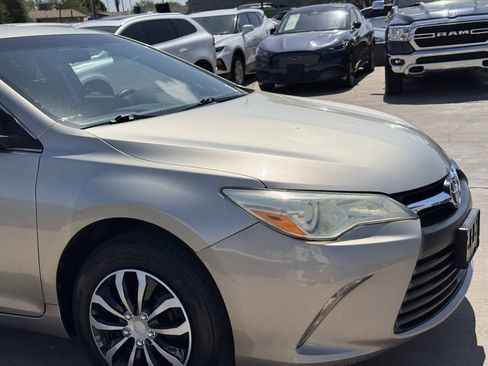 Used 2015 Toyota Camry LE FWD image 20