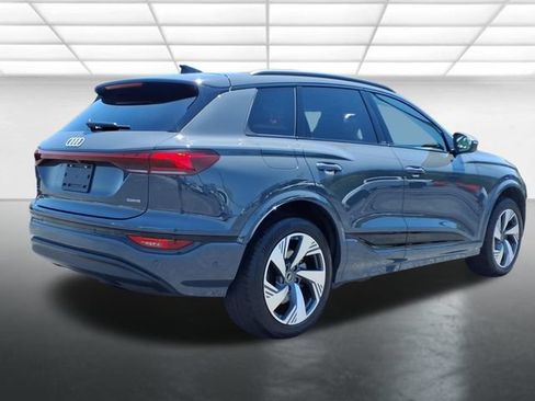 Used 2025 Audi Q6 e-tron Premium Plus AWD/4WD image 10