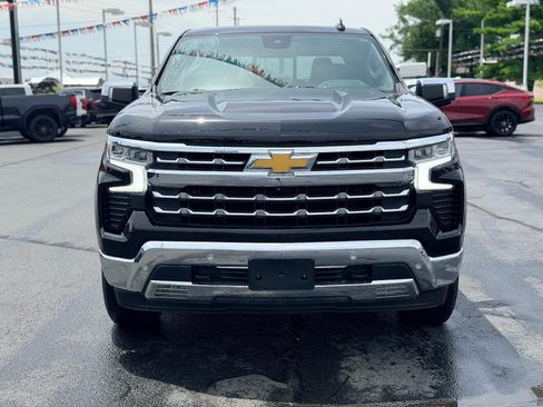 Used 2023 Chevrolet Silverado 1500 LTZ w/ LTZ Convenience Package II AWD/4WD image 2