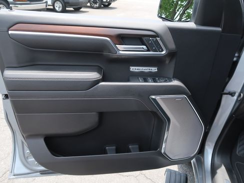 Used 2024 GMC Sierra 1500 Denali AWD/4WD image 21