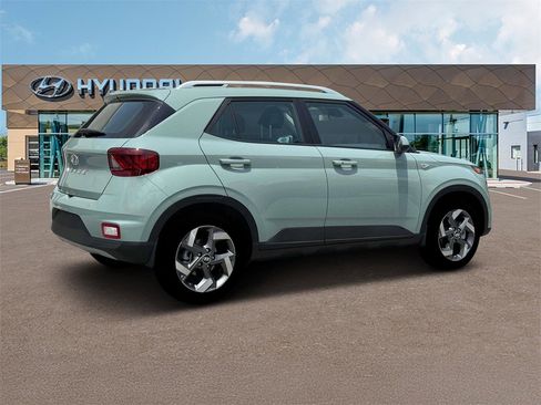 New 2025 Hyundai Venue Limited image 8