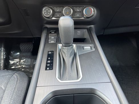 New 2025 Nissan Kicks SV w/ SV Premium Package image 12