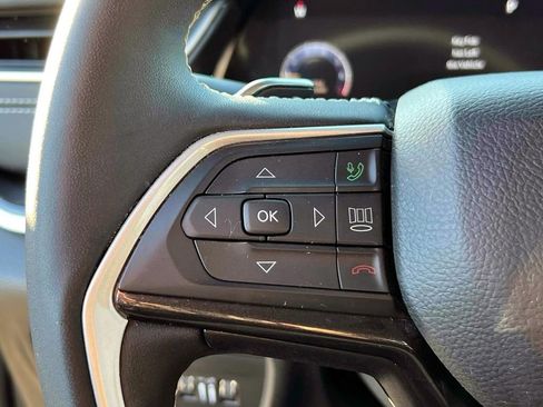 Certified 2023 Jeep Grand Cherokee Laredo w/ Luxury Tech Group I image 21