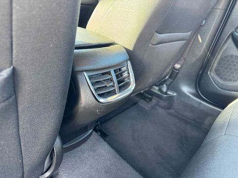 Used 2017 Chevrolet Malibu LT image 26
