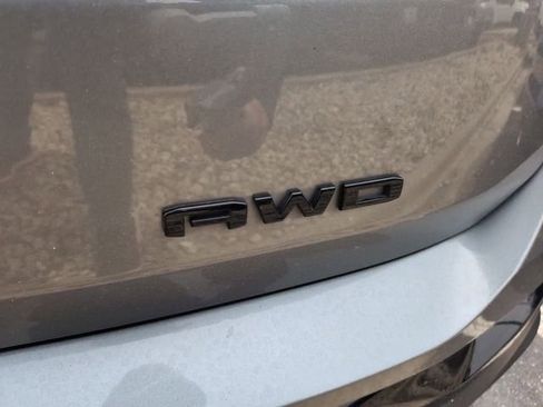 Used 2023 GMC Terrain SLE w/ Driver Convenience Package AWD/4WD image 8