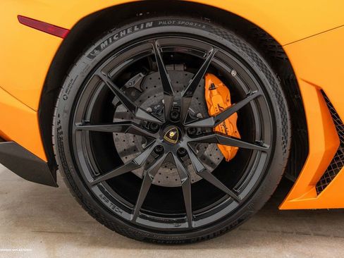 Used 2014 Lamborghini Aventador LP 700-4 image 22