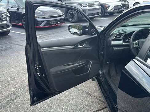 Used 2018 Honda Civic EX image 13