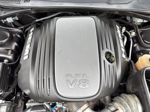 Used 2016 Dodge Challenger R/T w/ Blacktop Package RWD image 25