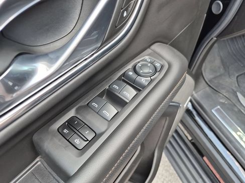 Certified 2024 GMC Yukon AT4 w/ AT4 Premium Plus Package AWD/4WD image 22