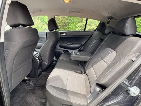 Used 2018 Kia Sportage LX AWD/4WD image 10