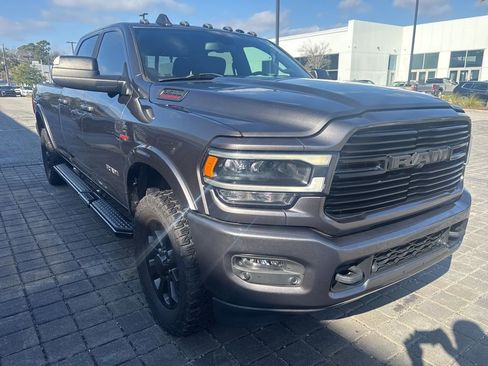 Used 2022 RAM 3500 Laramie w/ Night Edition image 5