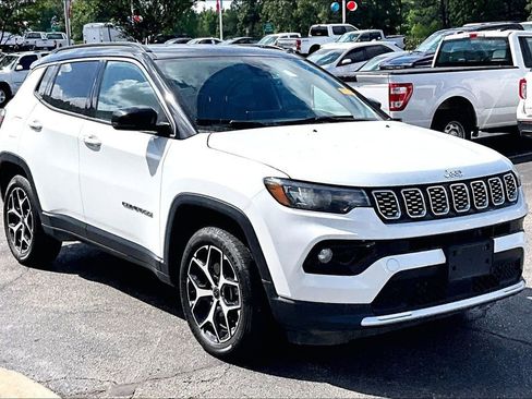 Used 2025 Jeep Compass Limited AWD/4WD image 1
