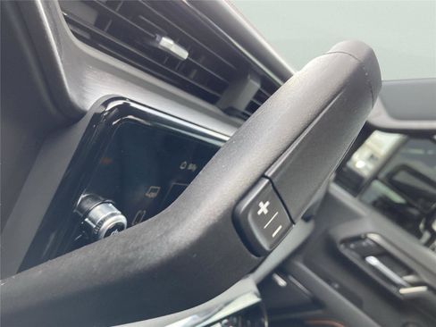 Used 2024 GMC Sierra 3500 AT4 w/ AT4 Premium Plus Package image 23