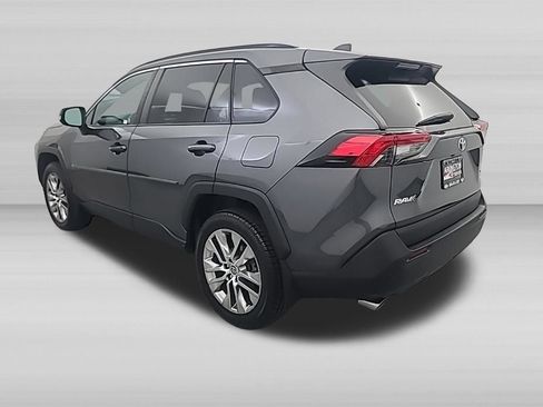 Used 2021 Toyota RAV4 XLE Premium AWD/4WD image 6