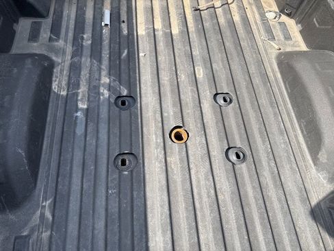 Used 2022 GMC Sierra 2500 Denali w/ Denali Black Diamond Edition image 16