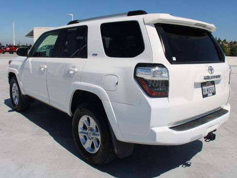 Certified 2022 Toyota 4Runner SR5 RWD image 6