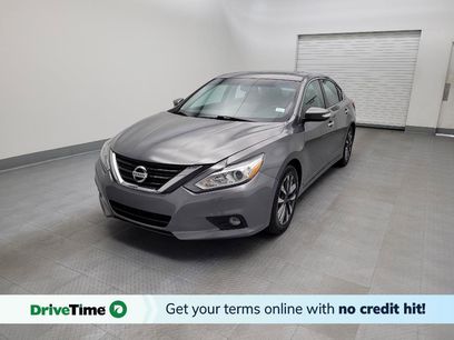 Used 2017 Nissan Altima 2.5 SL w/ Moonroof Package