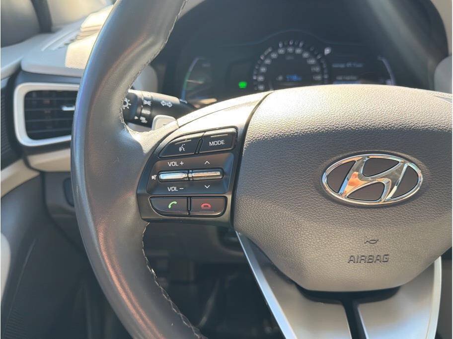 Used 2019 Hyundai Ioniq Limited w/ Ultimate Package 02 FWD image 9