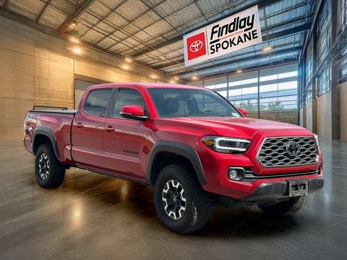 Used 2023 Toyota Tacoma TRD Off-Road w/ Technology Package AWD/4WD image 3