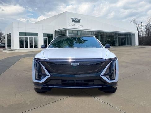 Certified 2026 Cadillac Lyriq Premium Sport AWD/4WD image 13