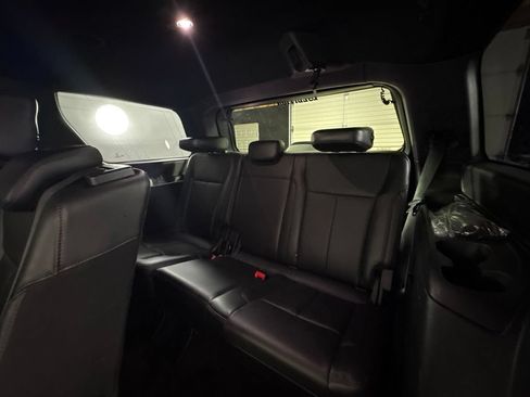 Used 2018 Ford Expedition XLT w/ Equipment Group 202A RWD image 56