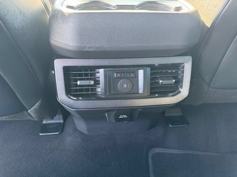 Used 2026 Ford F450 Platinum w/ FX4 Off-Road Package AWD/4WD image 27