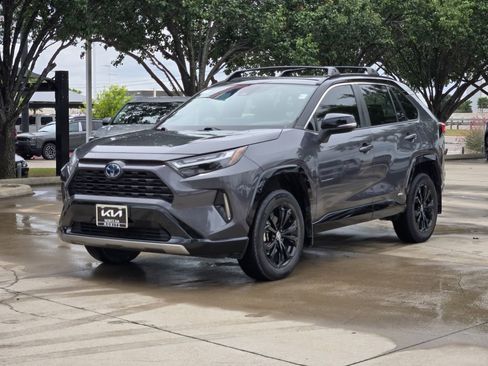 Used 2023 Toyota RAV4 XSE AWD/4WD image 2
