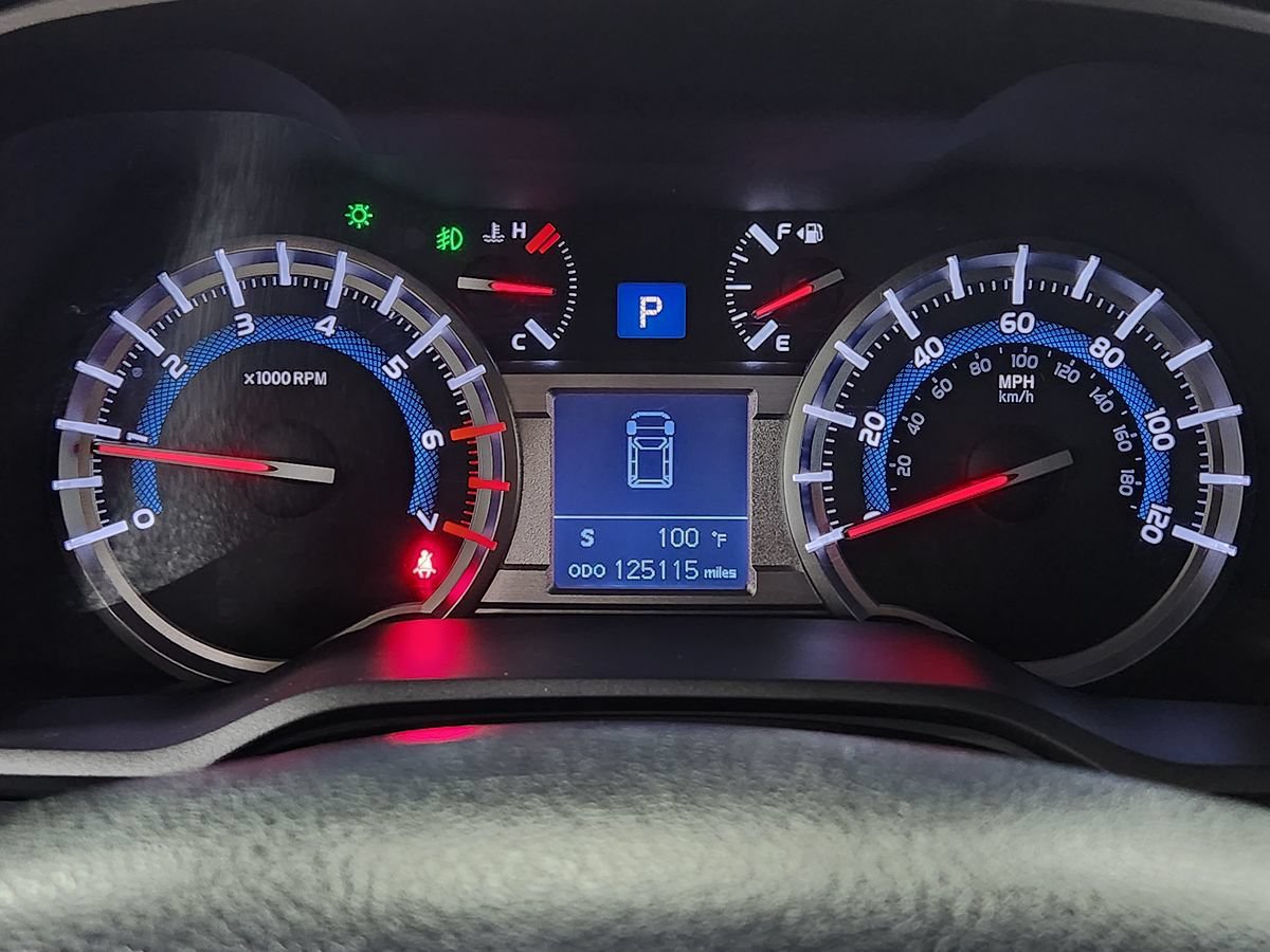 Used 2015 Toyota 4Runner Limited RWD image 34
