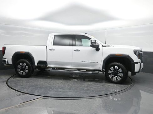 Used 2024 GMC Sierra 2500 Denali w/ Denali Reserve Package image 3