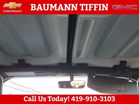 Used 2018 Jeep Wrangler Unlimited Sahara AWD/4WD image 22