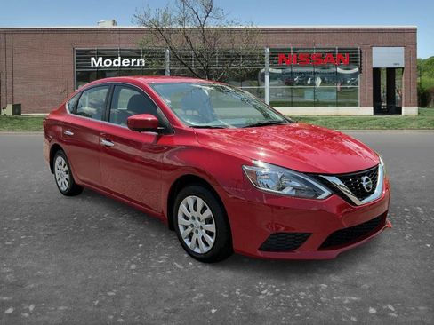 Used 2017 Nissan Sentra SV w/ Driver's Assist Package FWD image 5