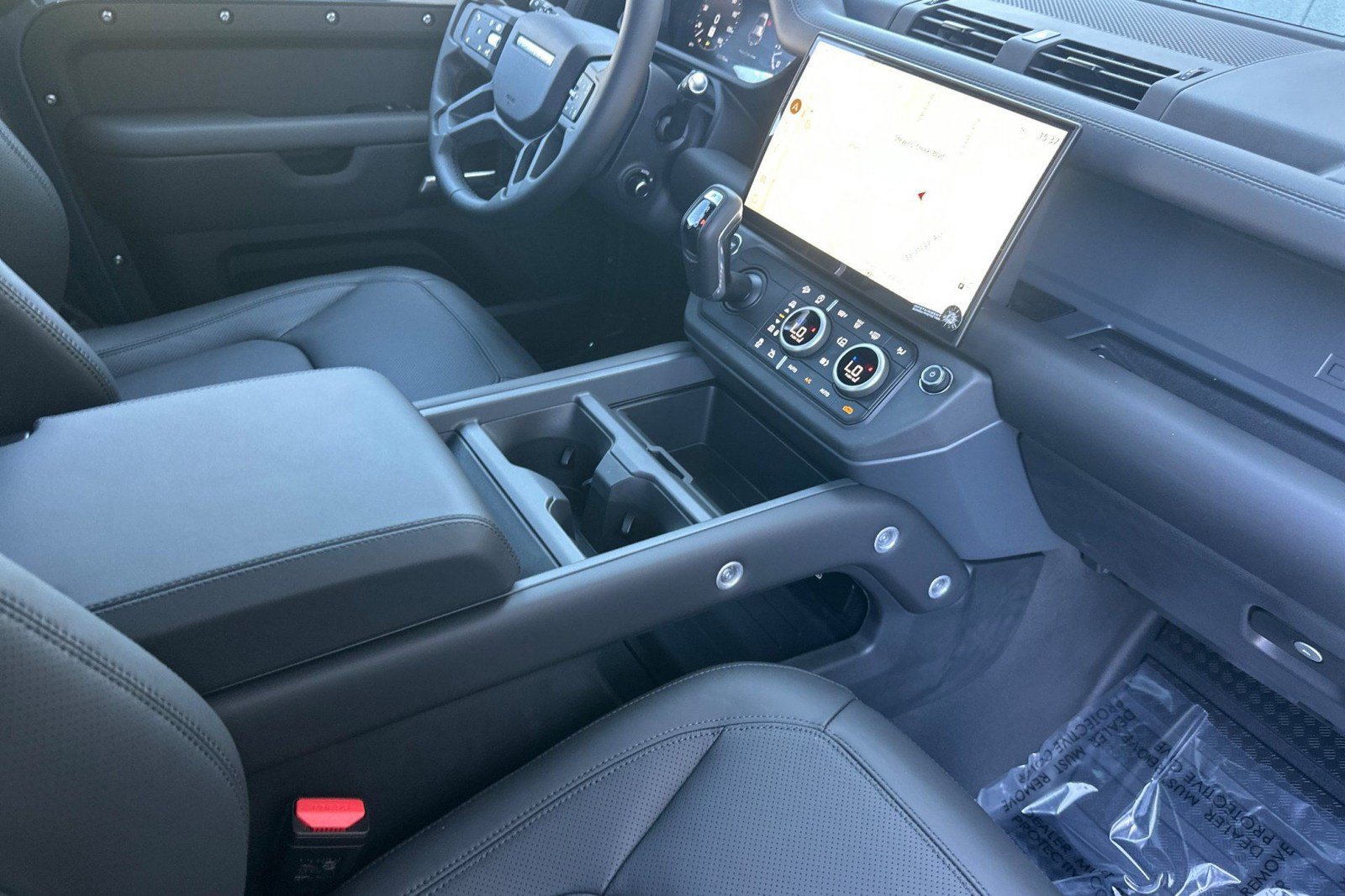 New 2026 Land Rover Defender 110 X-Dynamic SE AWD/4WD image 29