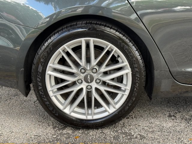 Used 2020 Genesis G70 2.0T w/ Elite Package RWD image 12