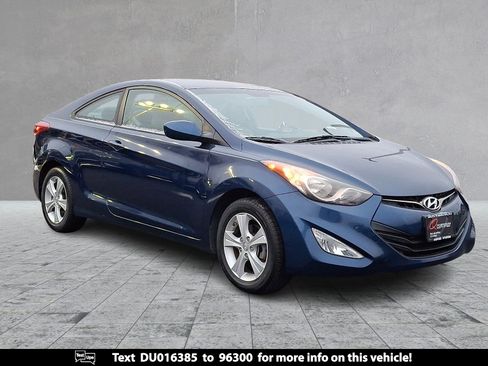 Used 2013 Hyundai Elantra image 1