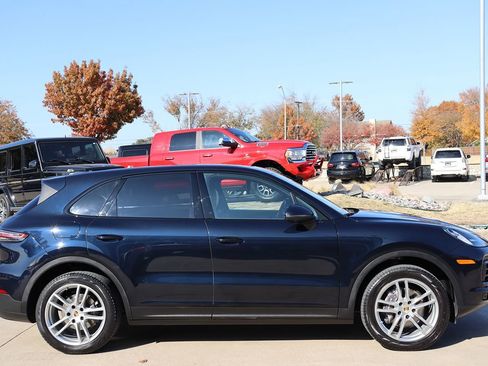 Used 2020 Porsche Cayenne image 5