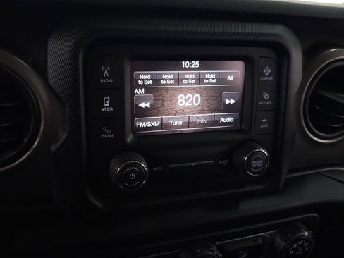 Used 2020 Jeep Wrangler Unlimited Sport S image 22