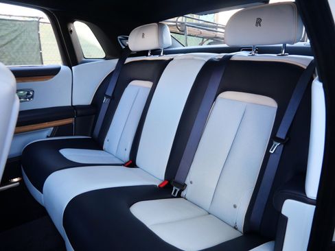 Certified 2022 Rolls-Royce Ghost w/ Ghost Package image 8