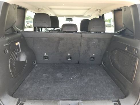 Used 2023 Jeep Renegade Altitude w/ Sun/Sound Group AWD/4WD image 21