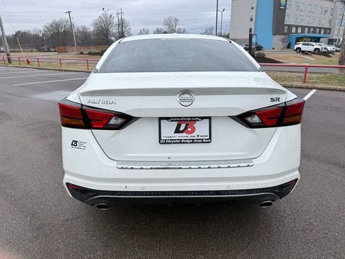 Used 2022 Nissan Altima 2.5 SR image 12