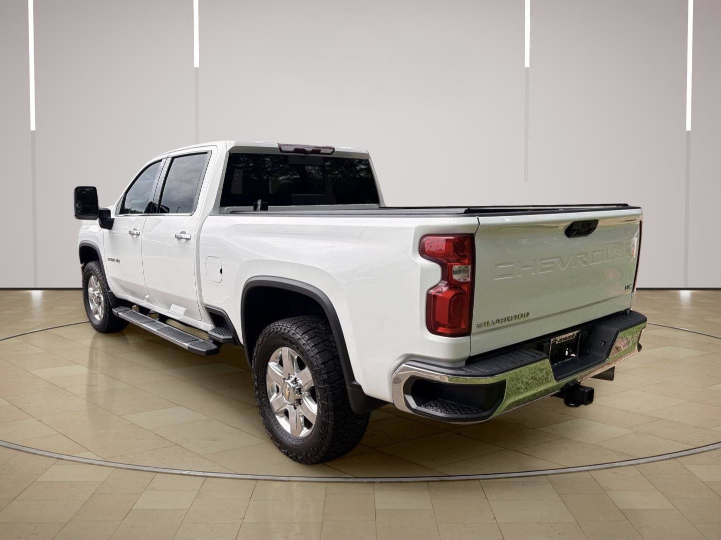 Used 2022 Chevrolet Silverado 2500 LTZ w/ LTZ Convenience Package AWD/4WD image 19