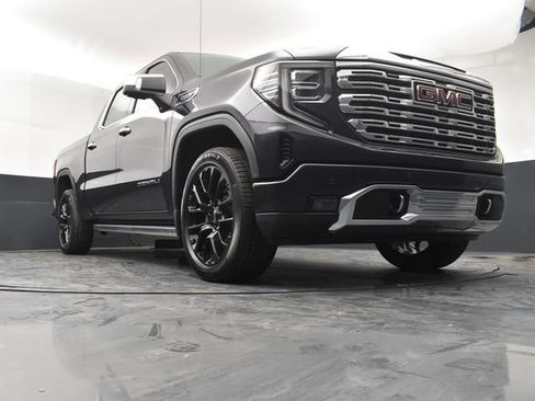 Used 2023 GMC Sierra 1500 Denali AWD/4WD image 19