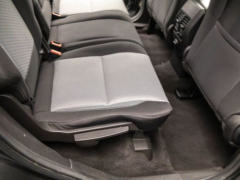 Used 2017 Ford Escape SE FWD image 34