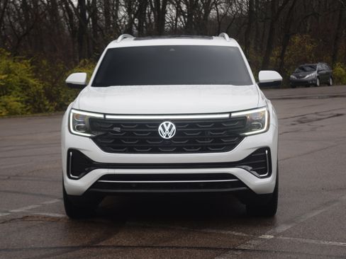 Used 2024 Volkswagen Atlas SEL Premium R-Line image 24