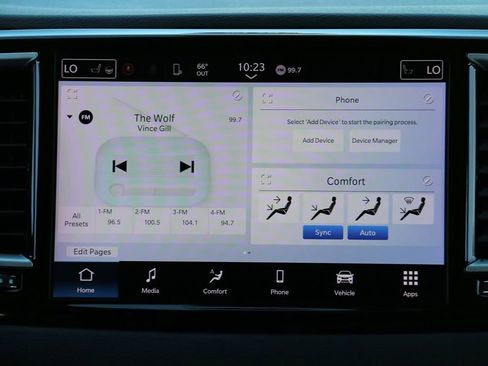 Used 2023 Chrysler Pacifica Touring-L FWD image 25
